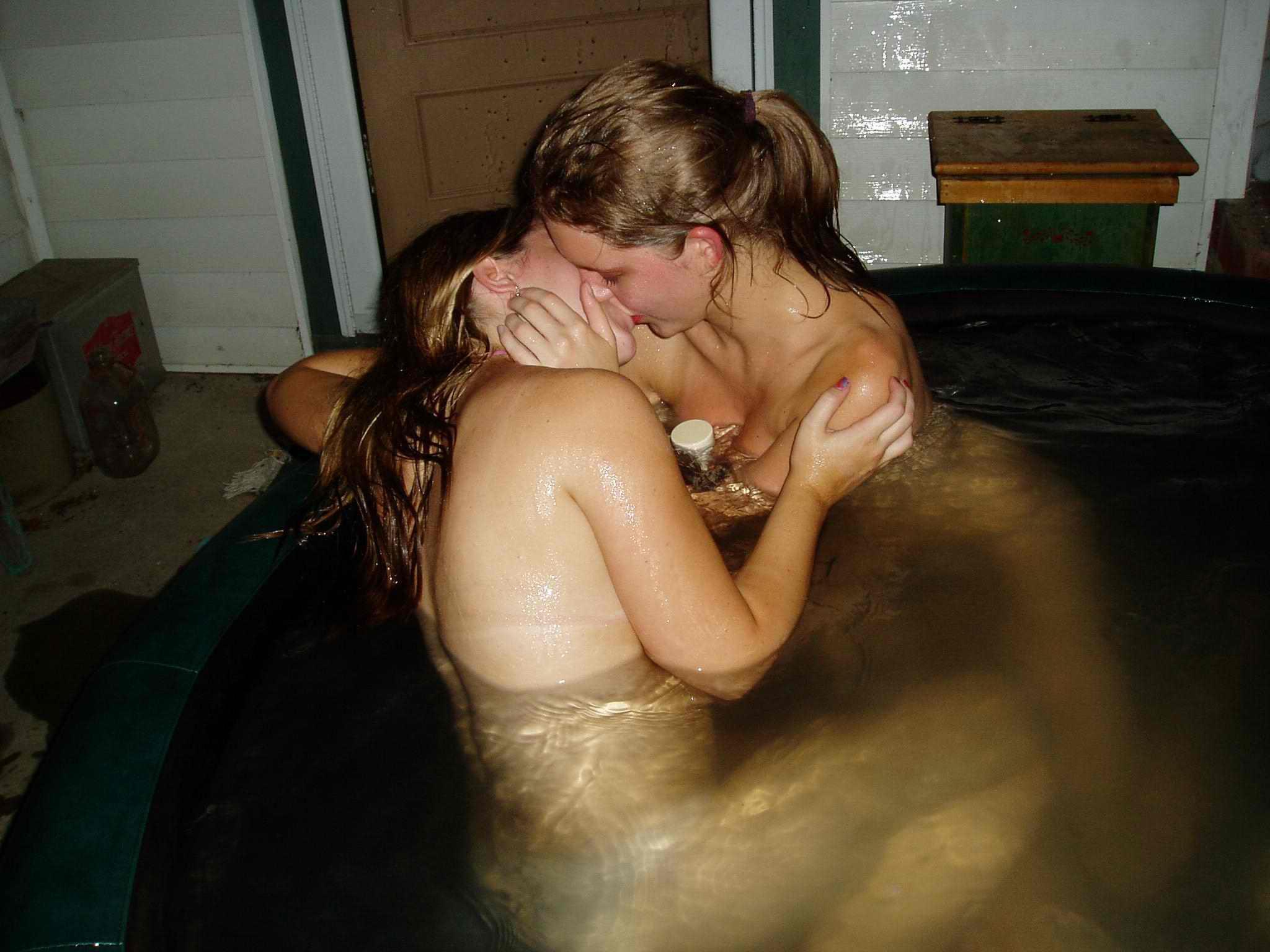 http://sunbigpics.fuckandcdn.com/work/orig/2072/NKR9GvVtvL.jpg